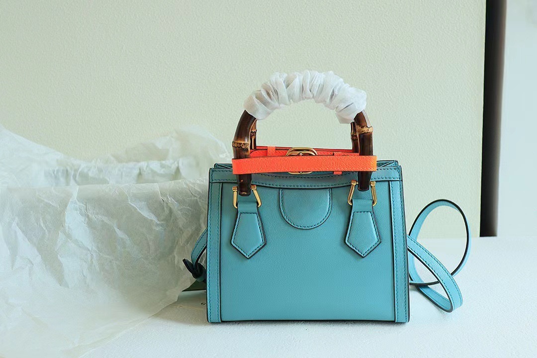 European And American Big-name Portable Shoulder Bag With Bamboo Handle - Image 2